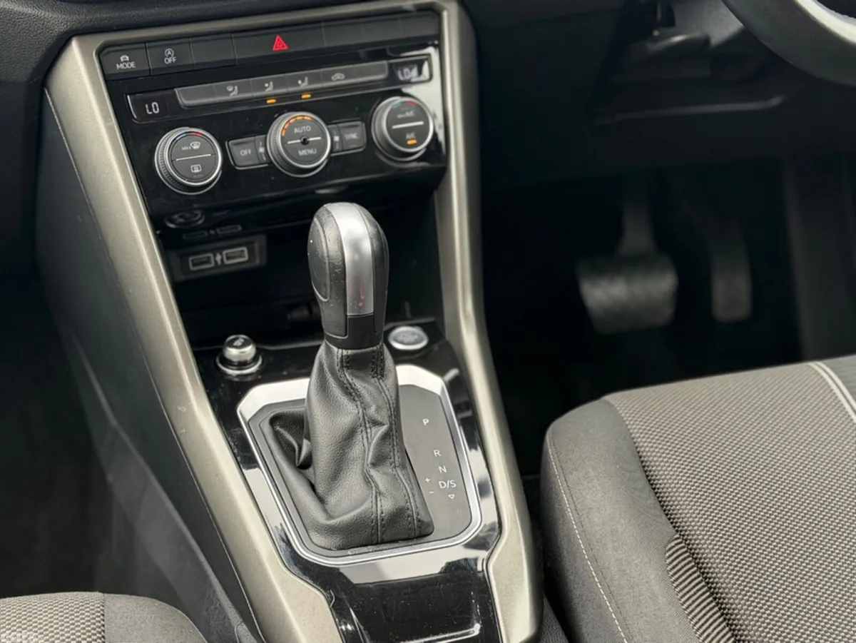 Volkswagen T-Roc SUV, Diesel, 2021, Black