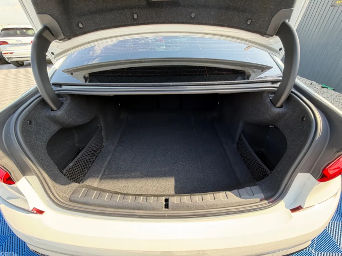 BMW 3-Series Saloon, Diesel, 2019, White