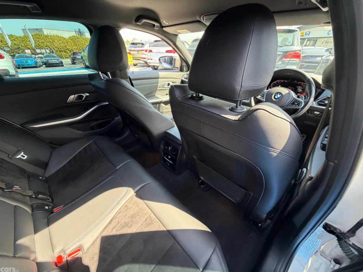 BMW 3-Series Saloon, Diesel, 2021, White