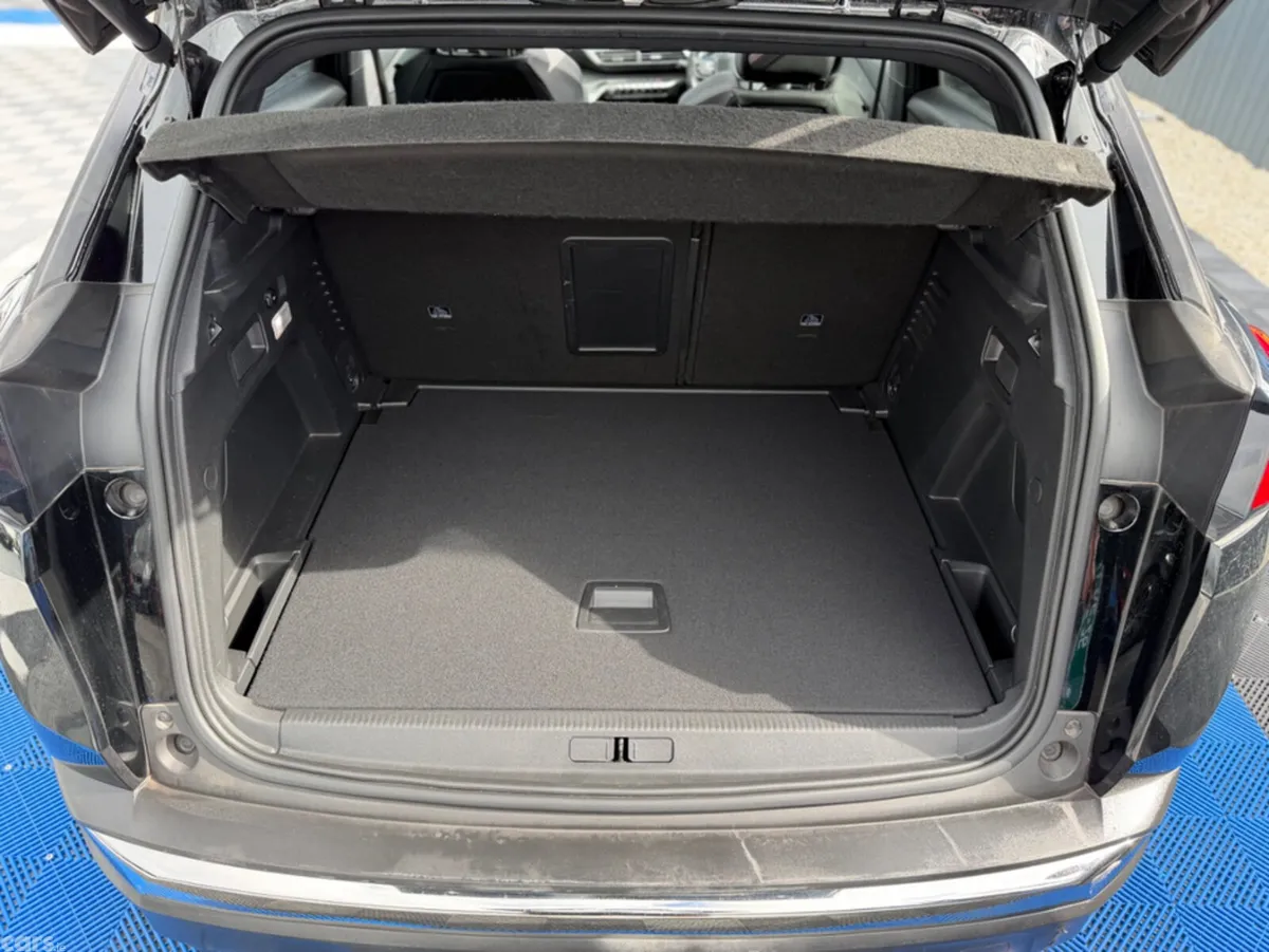 Peugeot 3008 SUV, Diesel, 2019, Black