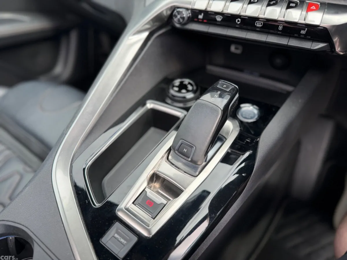 Peugeot 3008 SUV, Diesel, 2019, Black