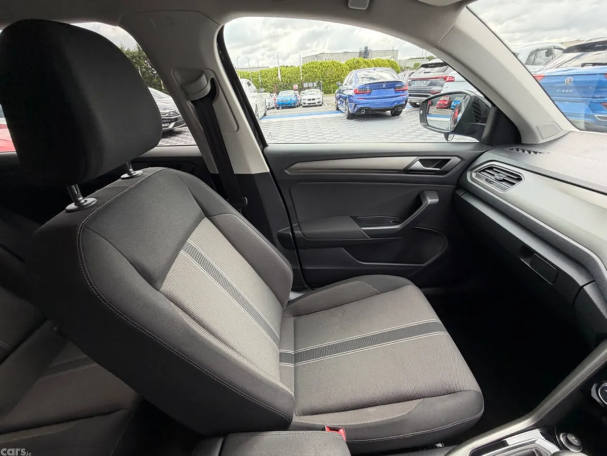 Volkswagen T-Roc SUV, Diesel, 2021, Black