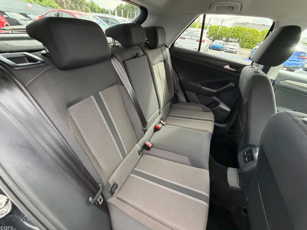 Volkswagen T-Roc SUV, Diesel, 2021, Black