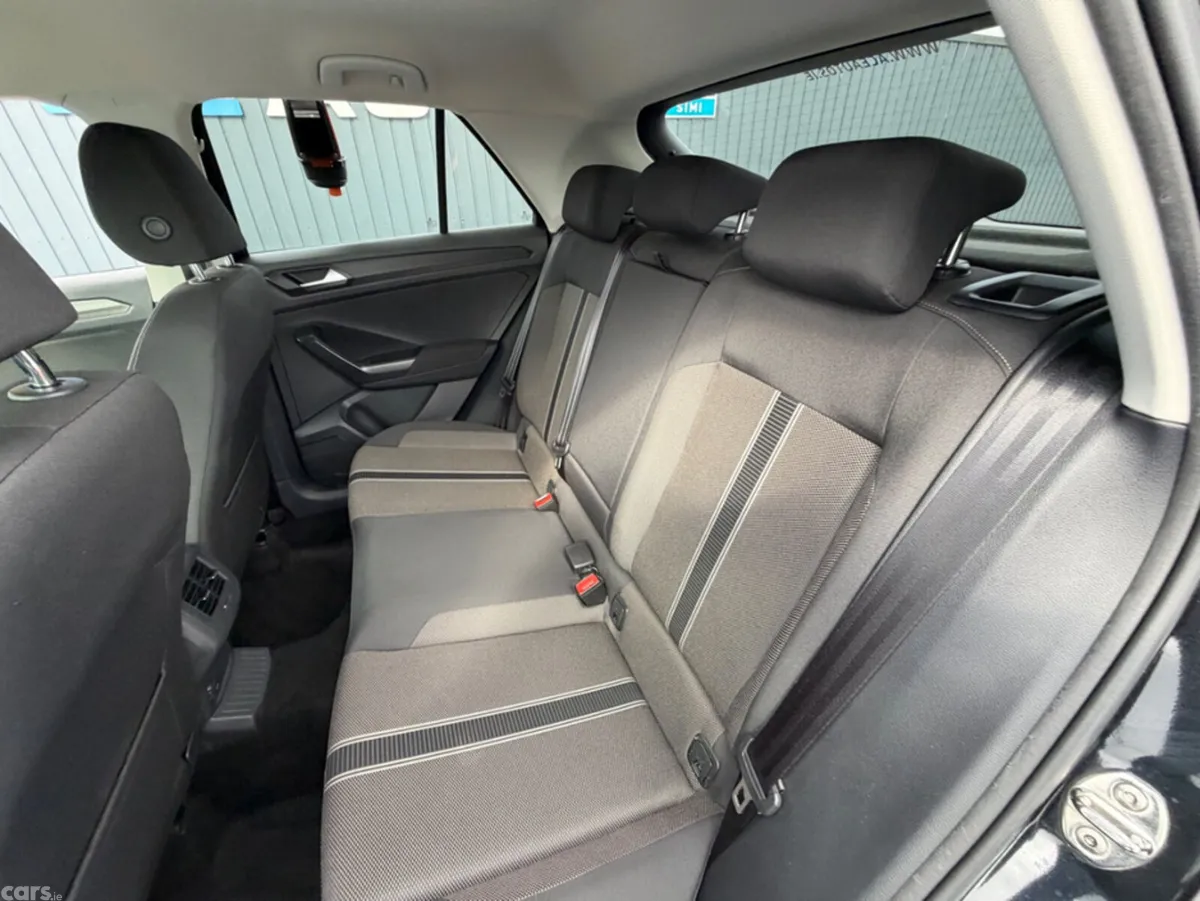 Volkswagen T-Roc SUV, Diesel, 2021, Black