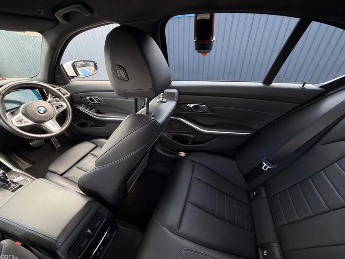 BMW 3-Series Saloon, Diesel, 2019, White