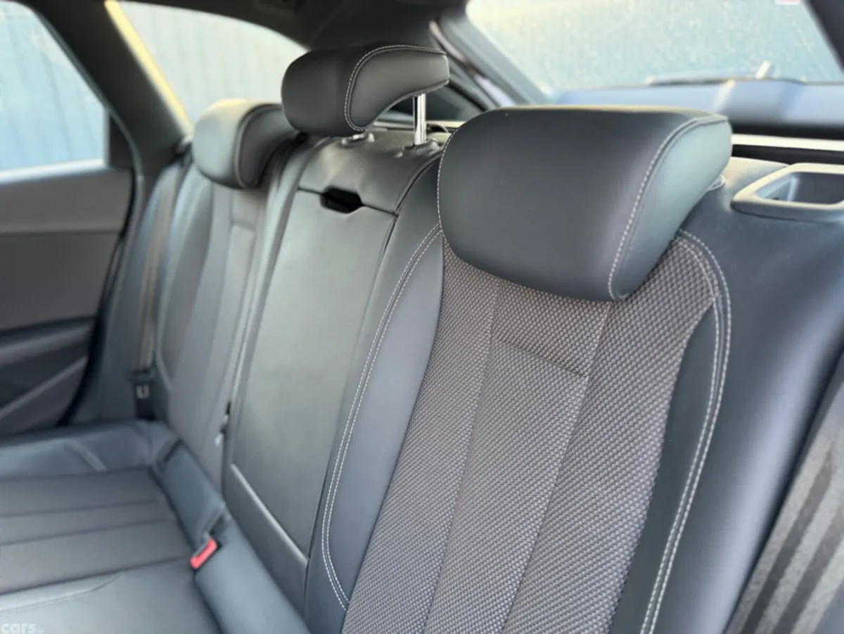 Audi A4 Estate, Petrol, 2019, White