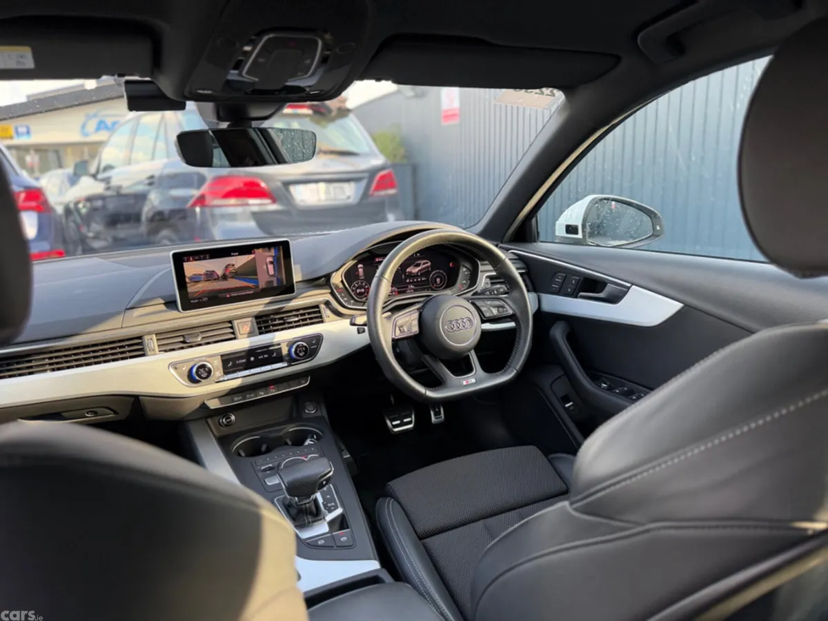 Audi A4 Estate, Petrol, 2019, White