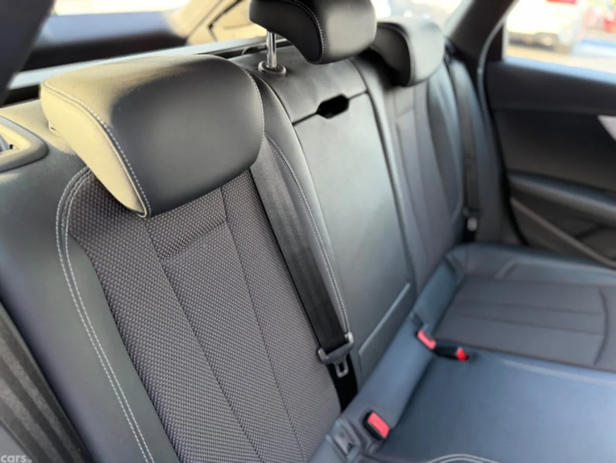 Audi A4 Estate, Petrol, 2019, White