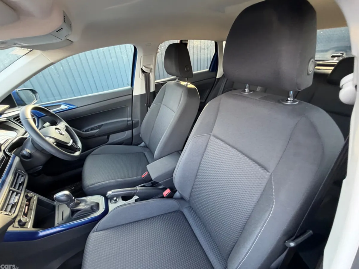 Volkswagen Polo Hatchback, Petrol, 2019, Blue