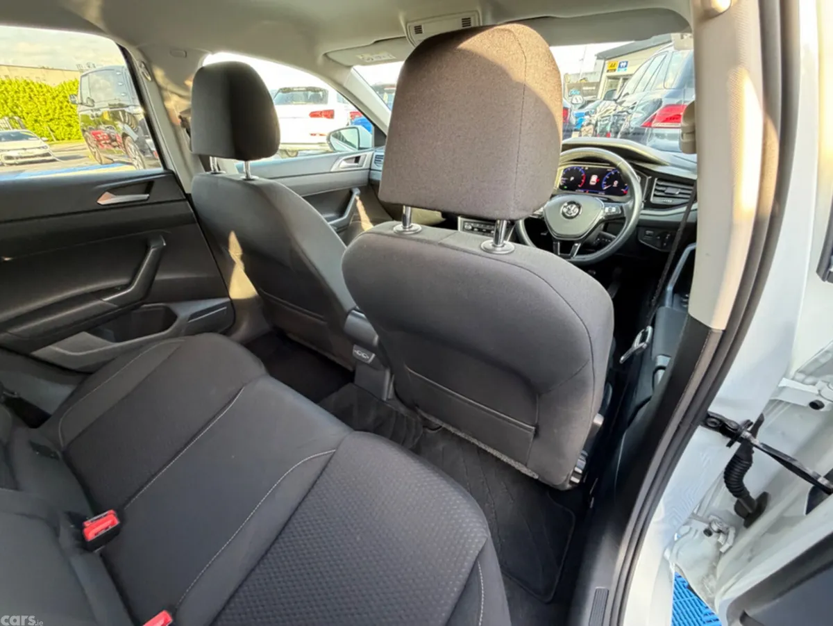 Volkswagen Polo Hatchback, Petrol, 2019, White