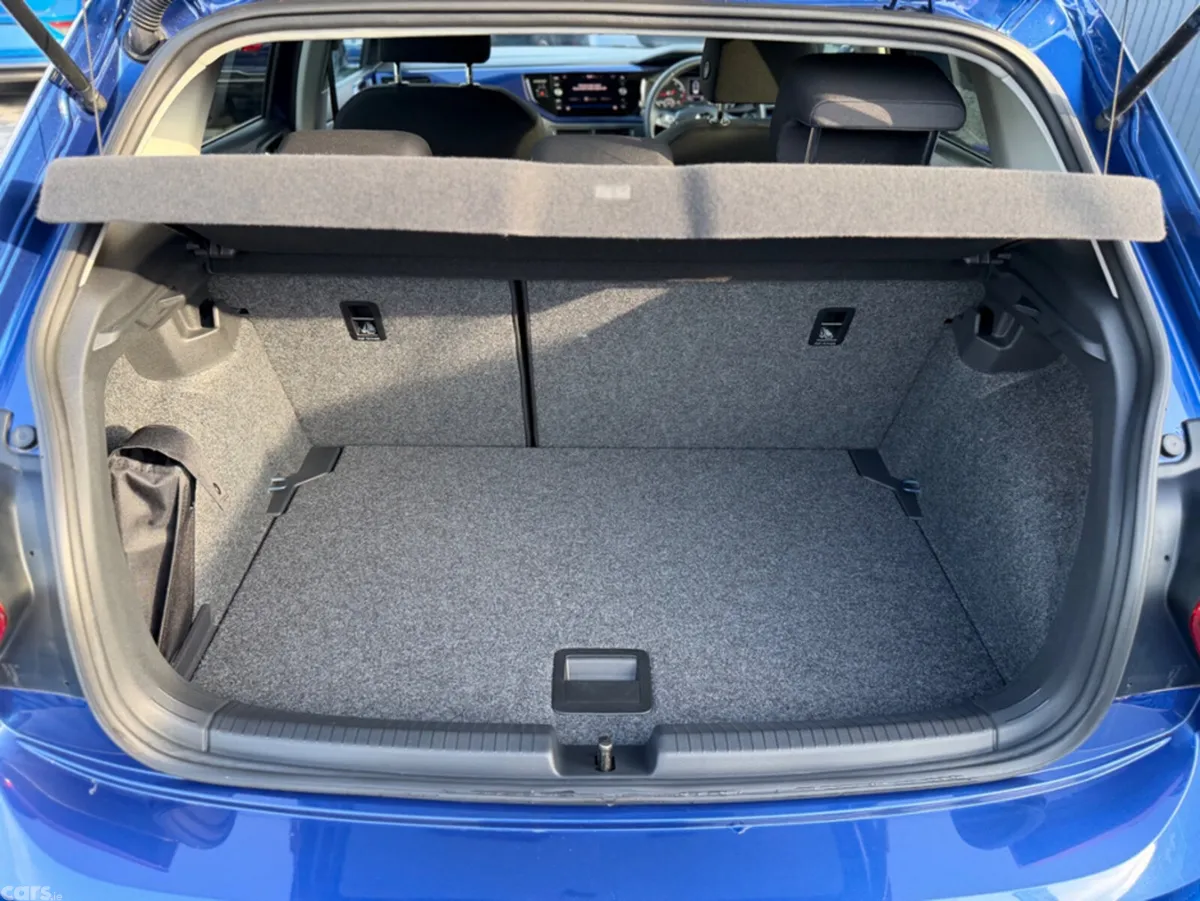 Volkswagen Polo Hatchback, Petrol, 2019, Blue
