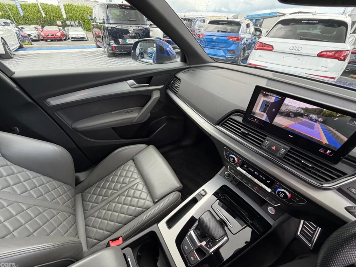 Audi Q5 SUV, Diesel, 2022, Blue