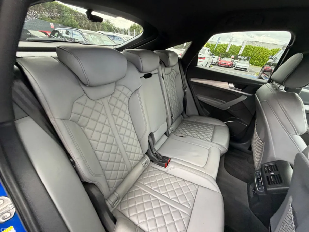 Audi Q5 SUV, Diesel, 2022, Blue