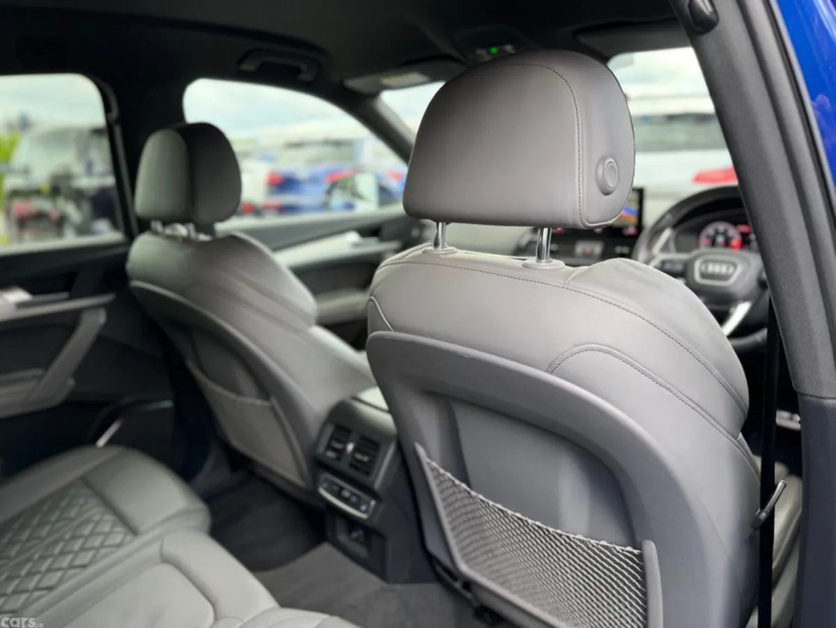 Audi Q5 SUV, Diesel, 2022, Blue
