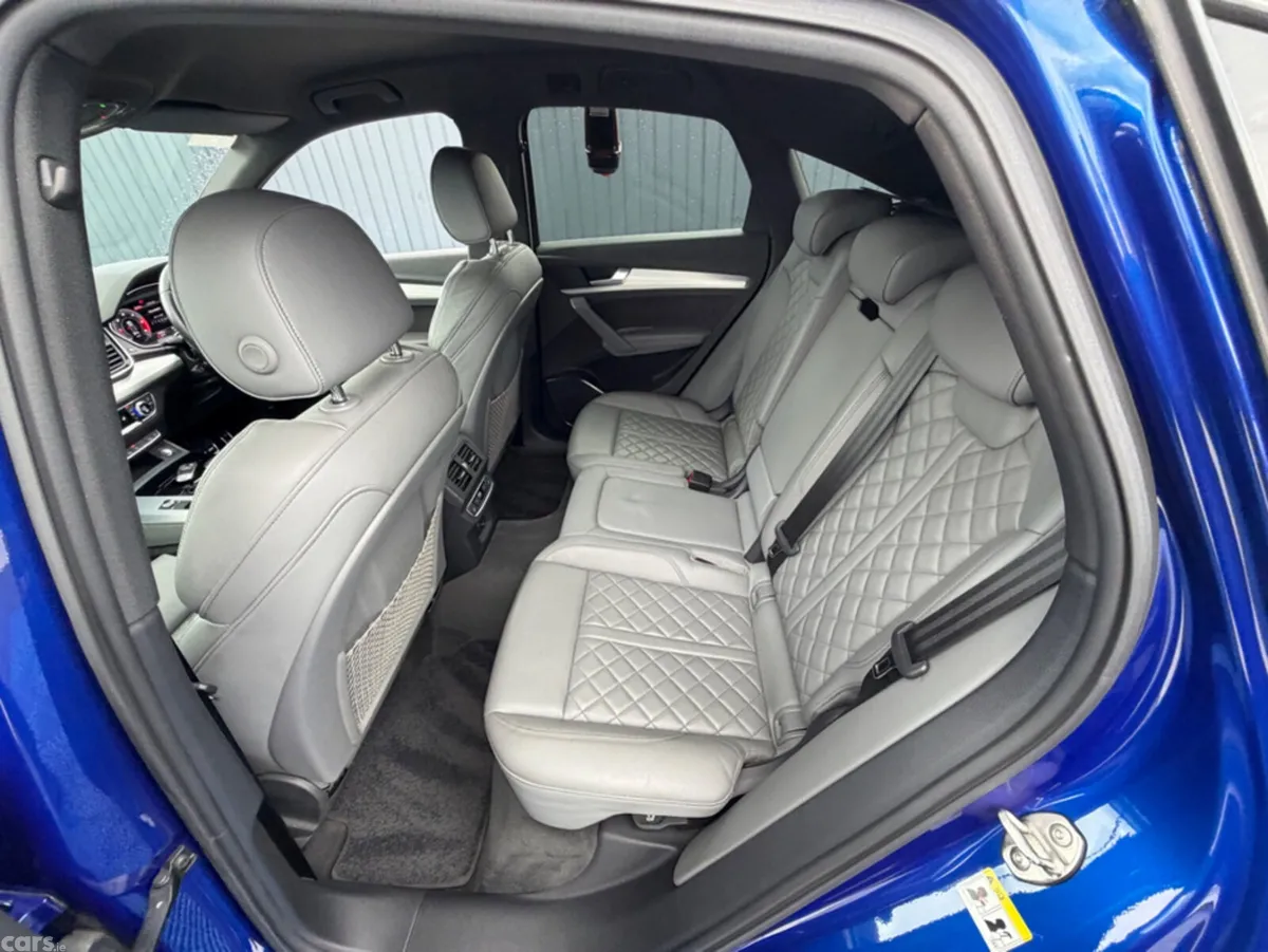 Audi Q5 SUV, Diesel, 2022, Blue