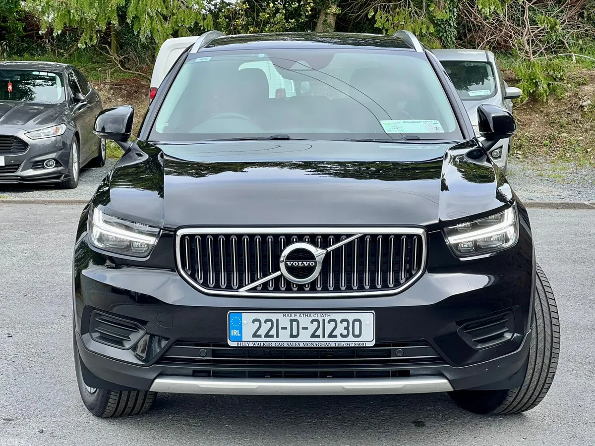 Volvo XC40 Estate/Jeep, Petrol Plug-in Hybrid, 2022, Black