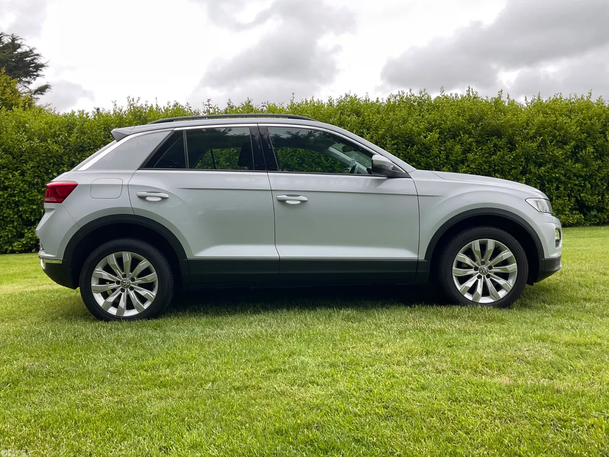 Volkswagen T-Roc SUV, Diesel, 2019, White