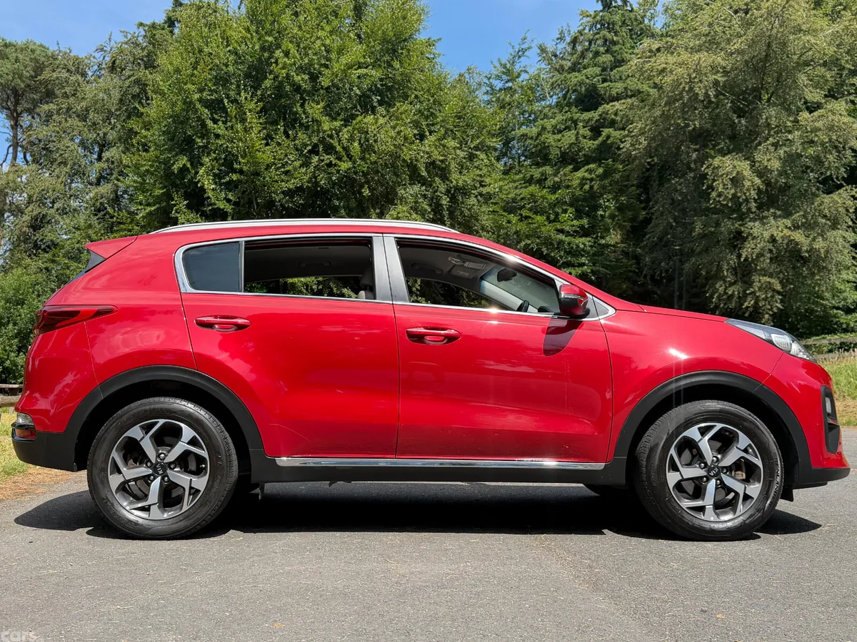 Kia Sportage SUV, Diesel Hybrid, 2021, Red