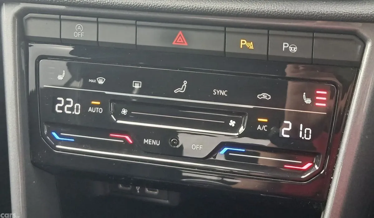 Volkswagen T-Roc SUV, Diesel, 2024, Blue