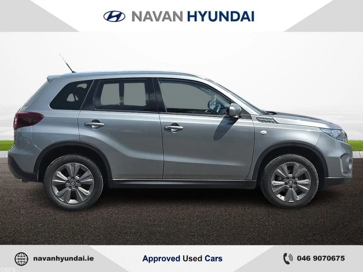 Suzuki Vitara SUV, Petrol Hybrid, 2023, Grey