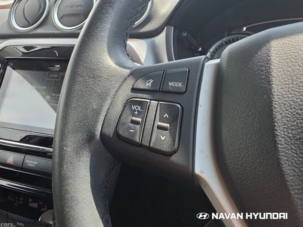 Suzuki Vitara SUV, Petrol Hybrid, 2023, Grey