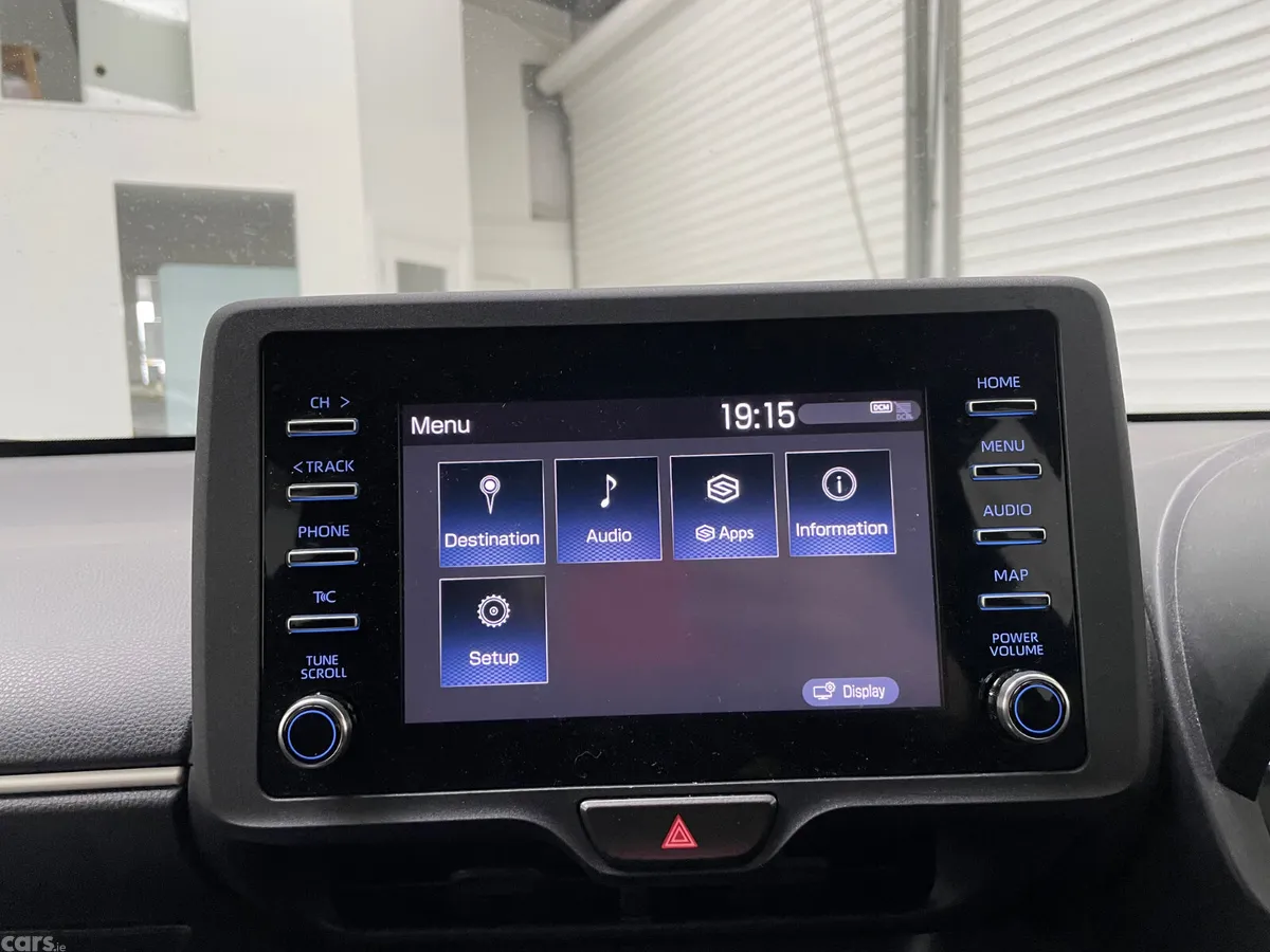 Toyota Yaris Hatchback, Petrol Hybrid, 2021, Silver