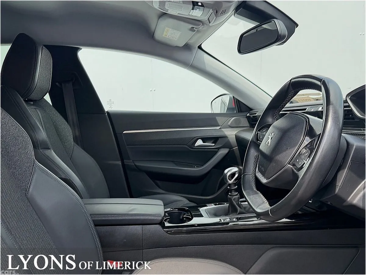 Peugeot 508 Hatchback, Diesel, 2019, Red