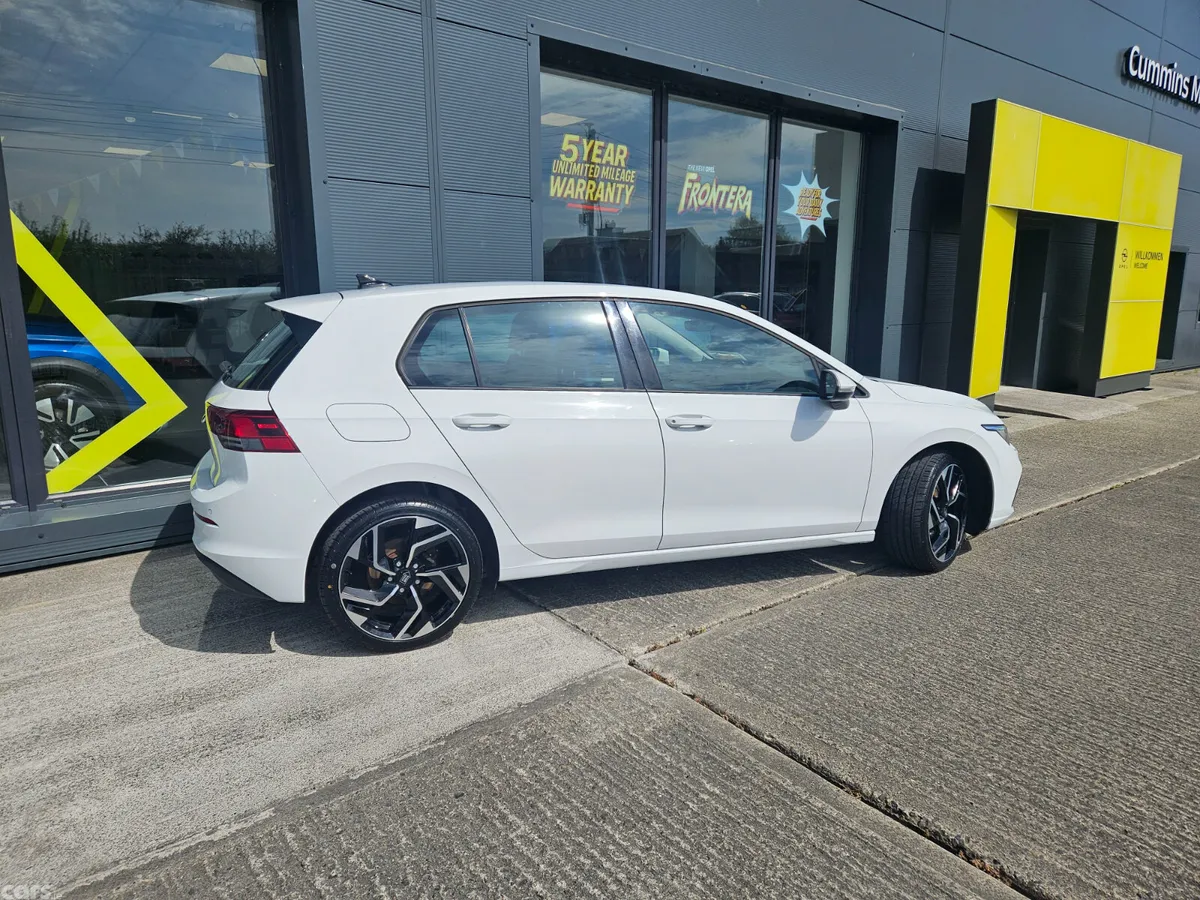 Volkswagen Golf Estate, Diesel, 2022, White