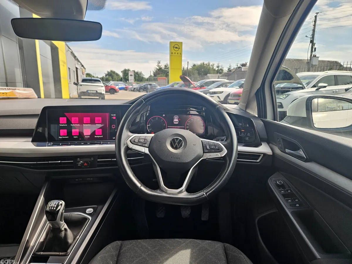 Volkswagen Golf Estate, Diesel, 2022, White
