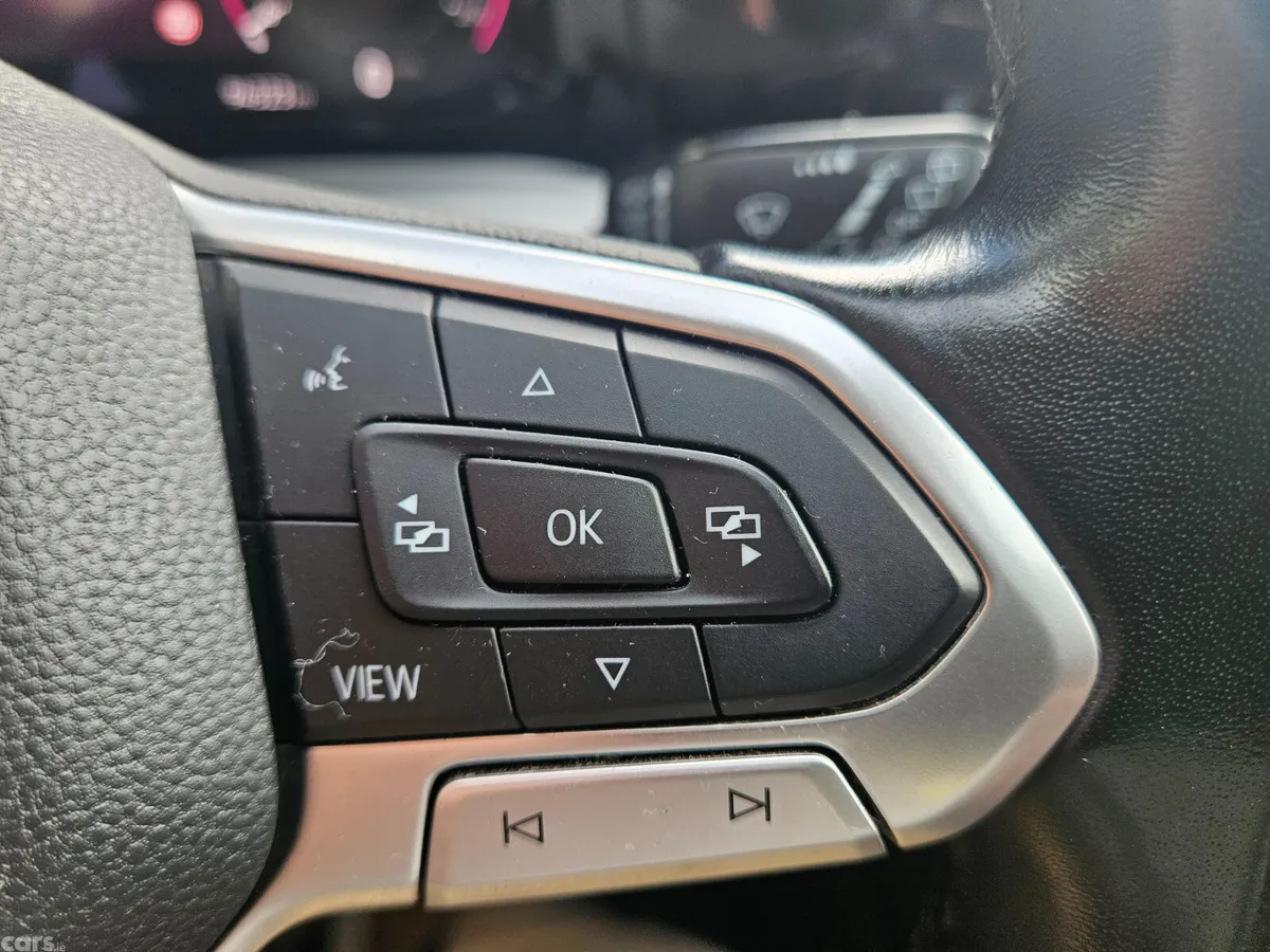Volkswagen Golf Estate, Diesel, 2022, White