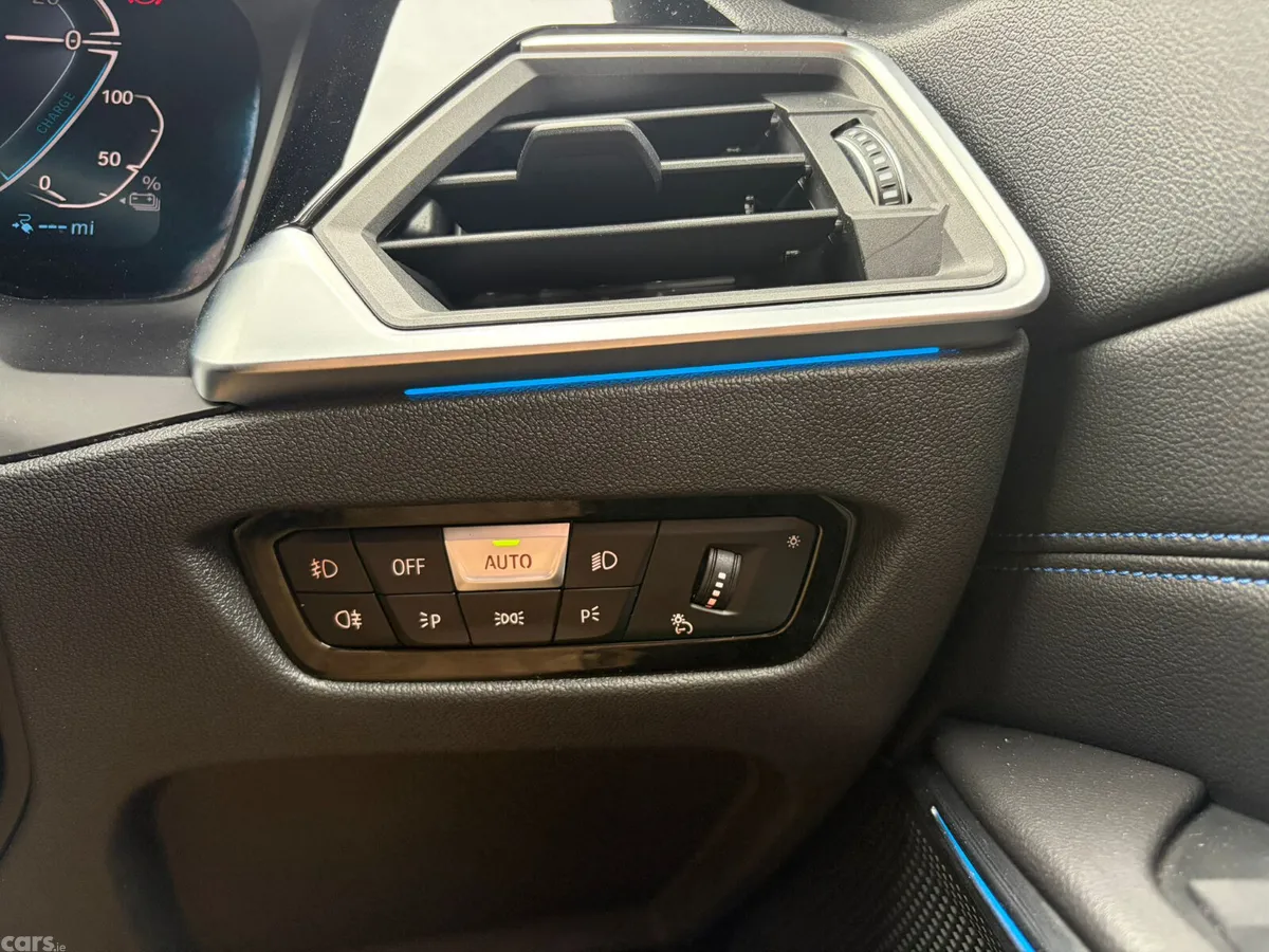 BMW 3-Series Estate, Petrol Hybrid, 2022, White