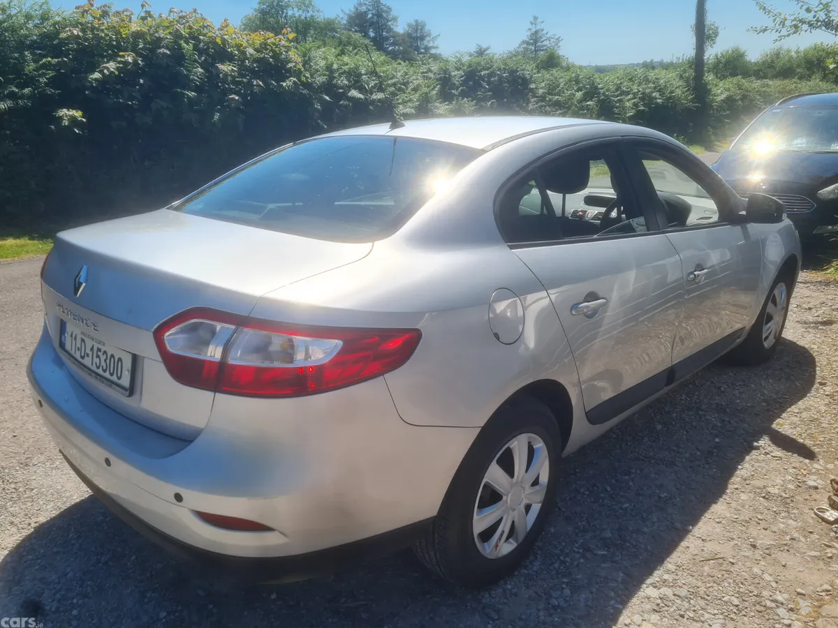 Renault Fluence Saloon, Diesel, 2011, Silver