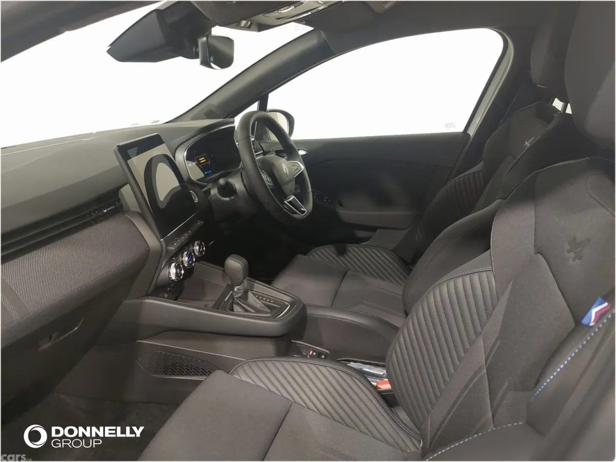 Renault Clio Hatchback, 2026, 