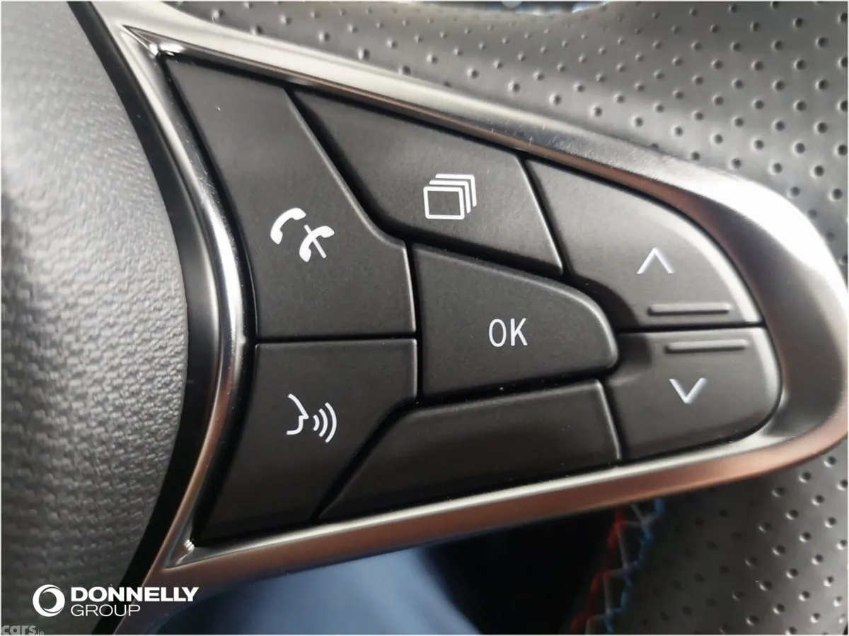 Renault Clio Hatchback, 2026, 