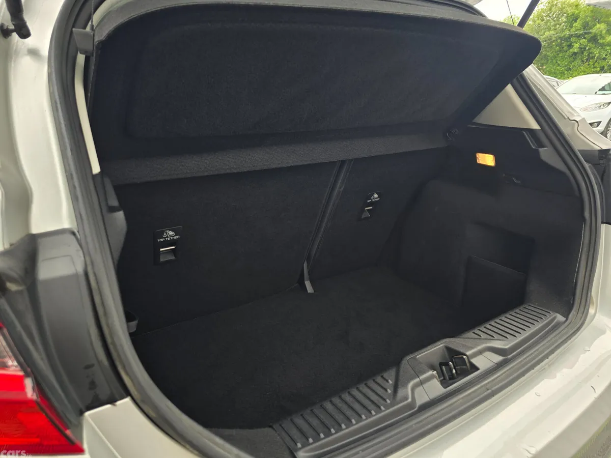 Ford Fiesta Hatchback, Petrol, 2019, Silver