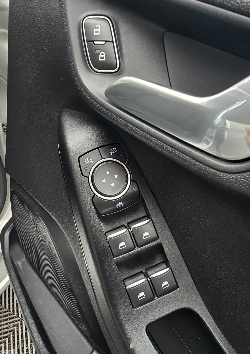 Ford Fiesta Hatchback, Petrol, 2019, Silver