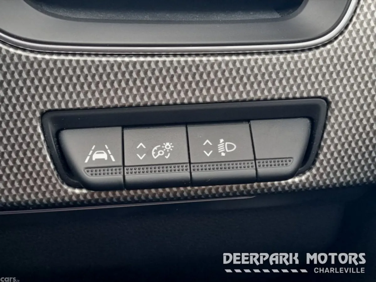 Renault Arkana Hatchback, Petrol Hybrid, 2022, Blue