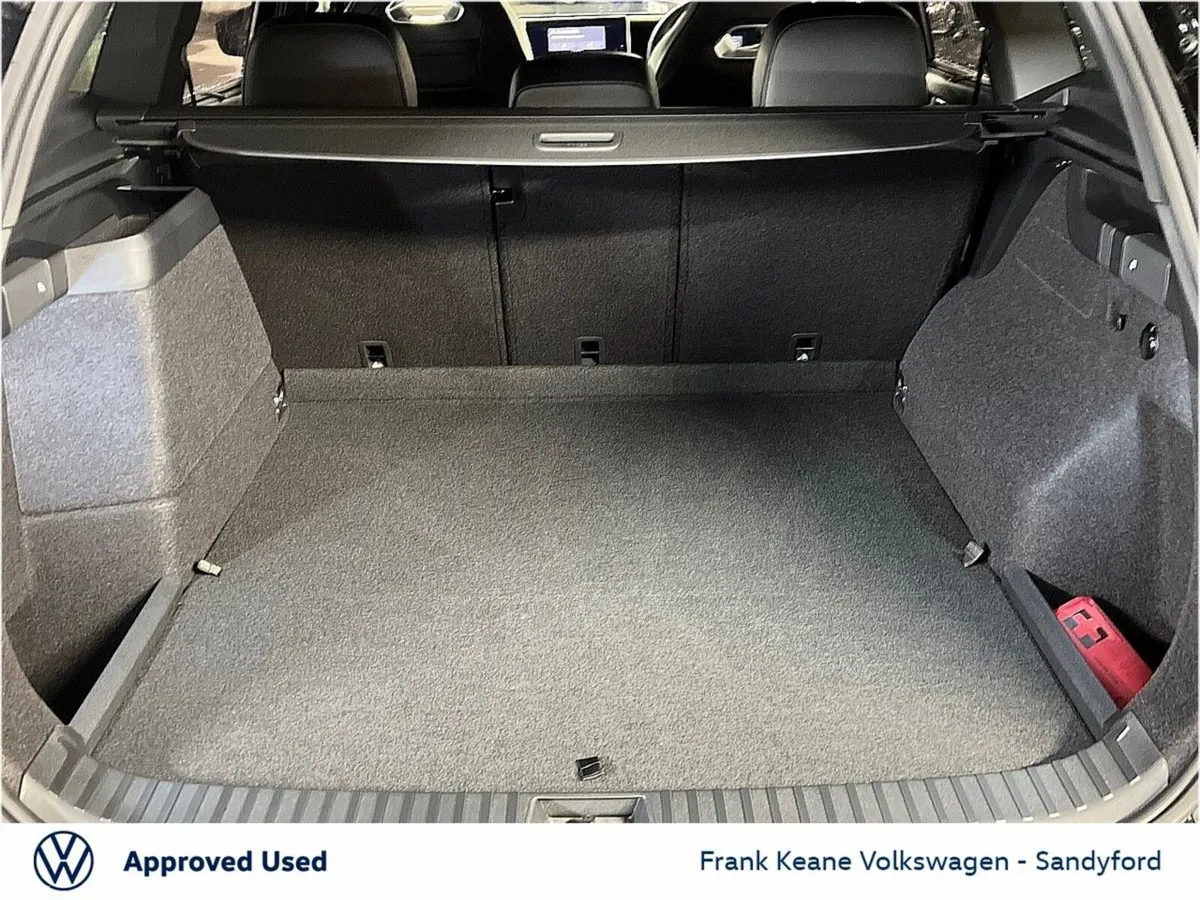 Volkswagen Tayron Estate, Petrol Plug-in Hybrid, 2027, Black
