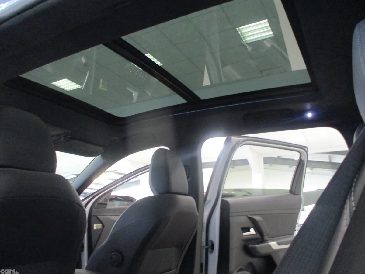 Jeep Compass SUV, Electric, 2026, White