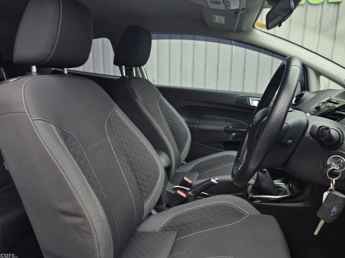 Ford Fiesta Hatchback, Petrol, 2014, White