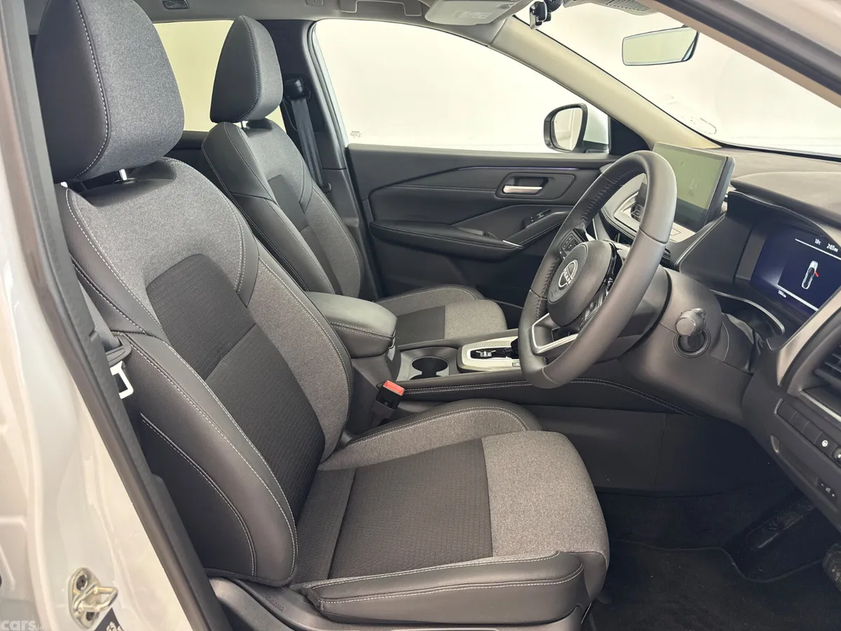 Nissan Qashqai MPV, Petrol Hybrid, 2026, White