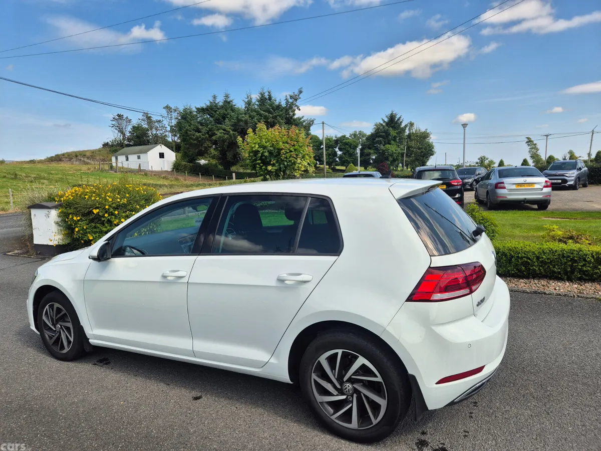 Volkswagen Golf Hatchback, Diesel, 2019, White