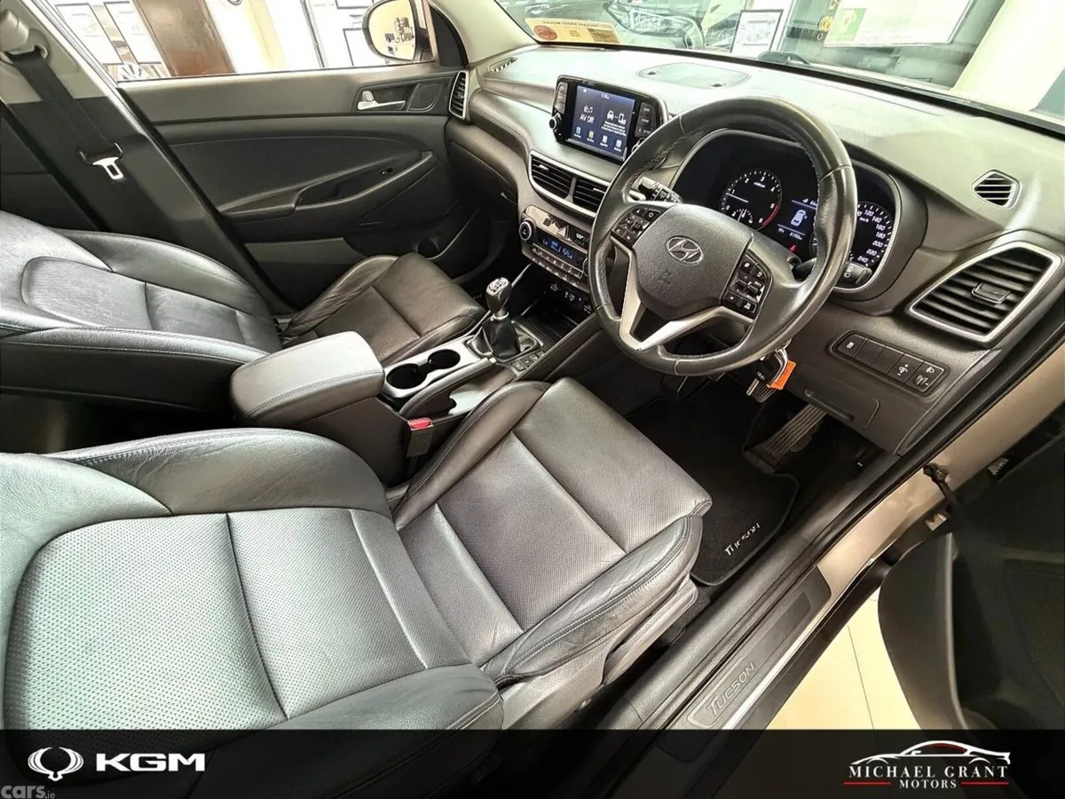 Hyundai Tucson SUV, Diesel, 2019, Gold