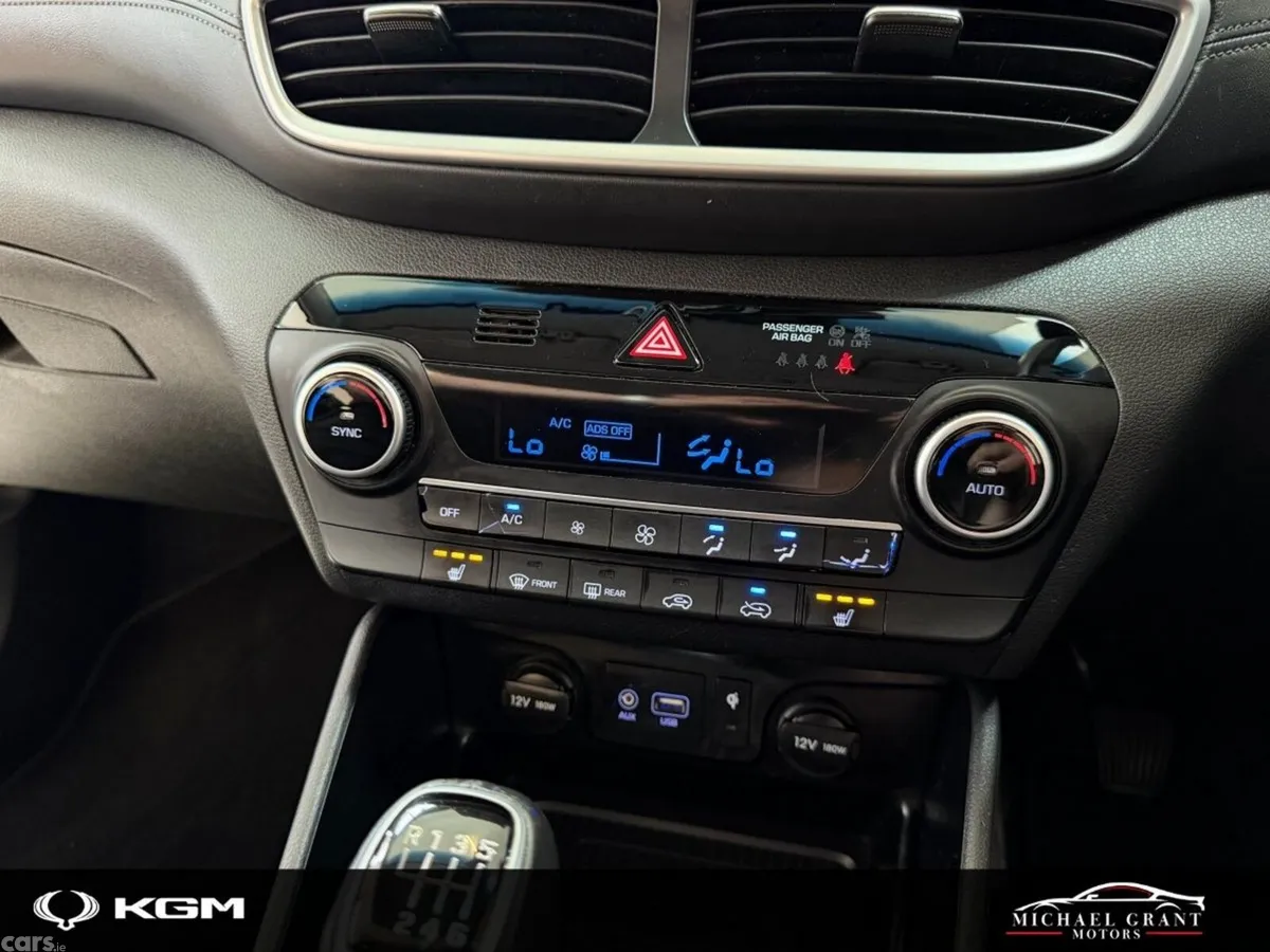 Hyundai Tucson SUV, Diesel, 2019, Gold