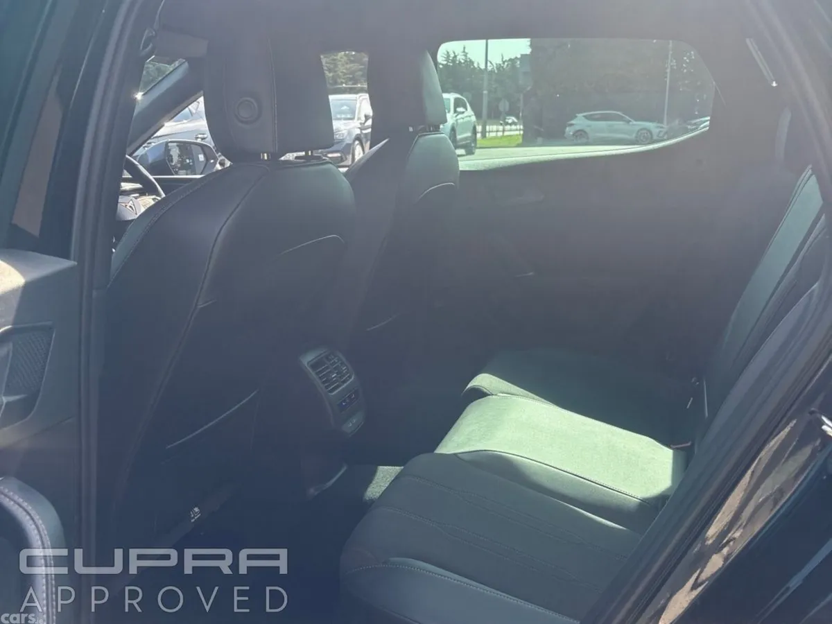 Cupra Leon Hatchback, Diesel, 2025, Black