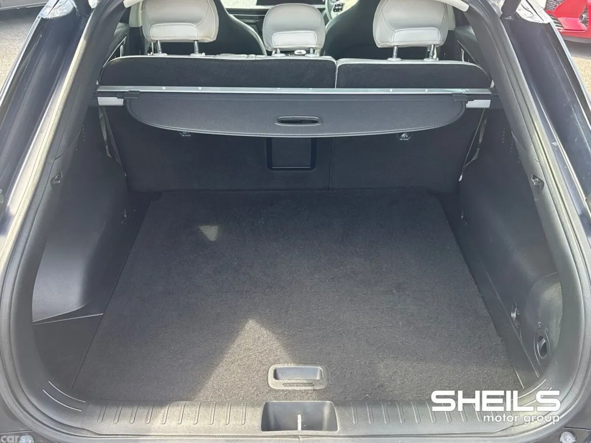 Kia EV6 MPV, Electric, 2023, Blue