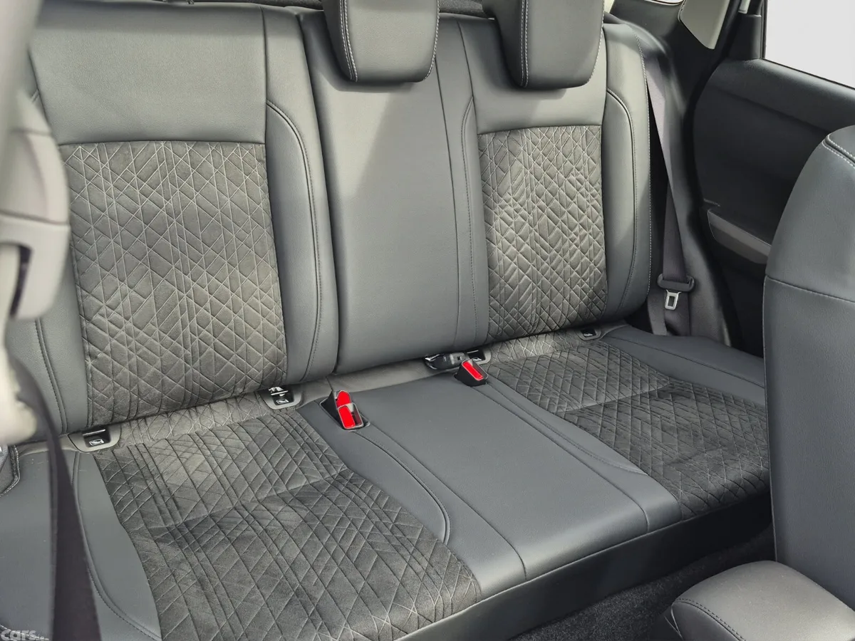 Suzuki Vitara SUV, Petrol, 2024, White