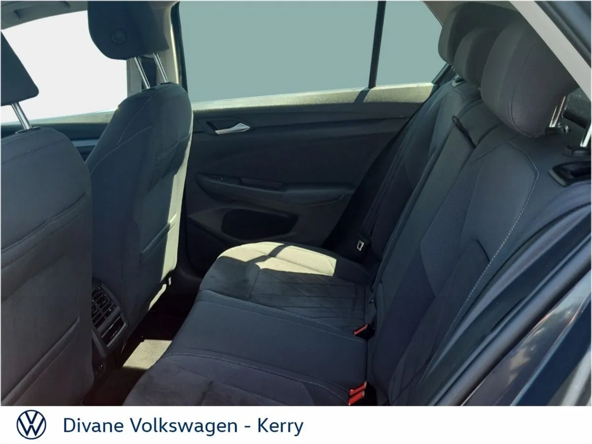 Volkswagen Golf Hatchback, Diesel, 2023, Grey