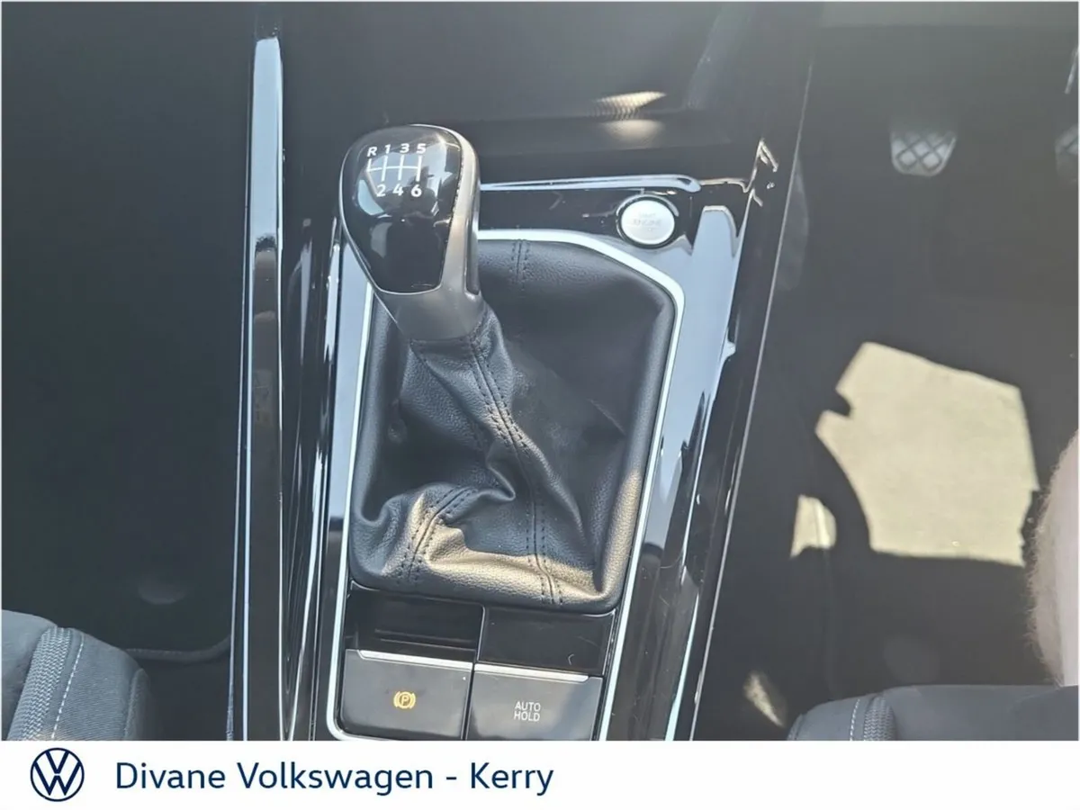 Volkswagen Golf Hatchback, Diesel, 2023, Grey