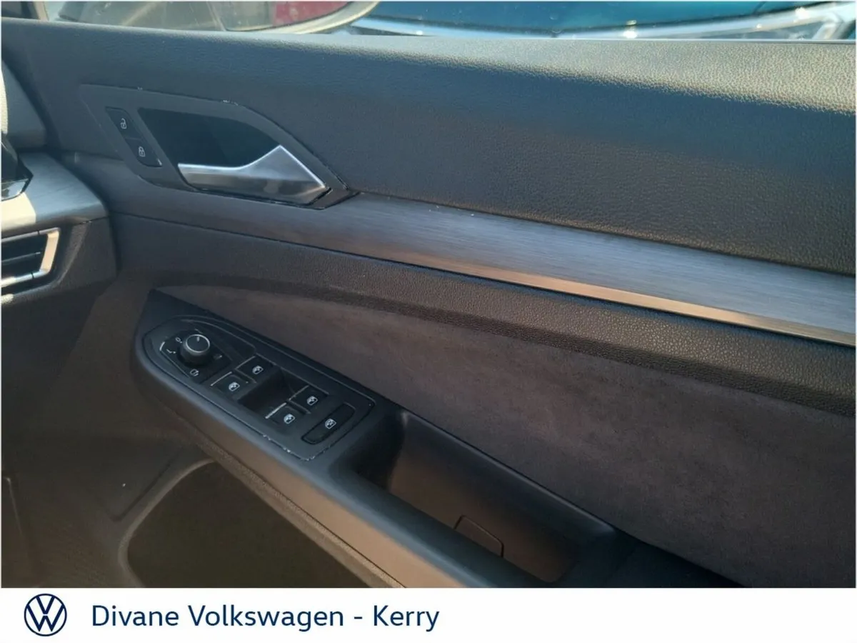 Volkswagen Golf Hatchback, Diesel, 2023, Grey